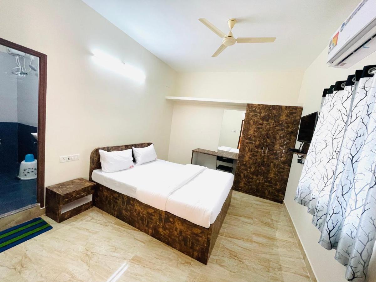Lsr Service Apartments 蒂鲁帕蒂 外观 照片