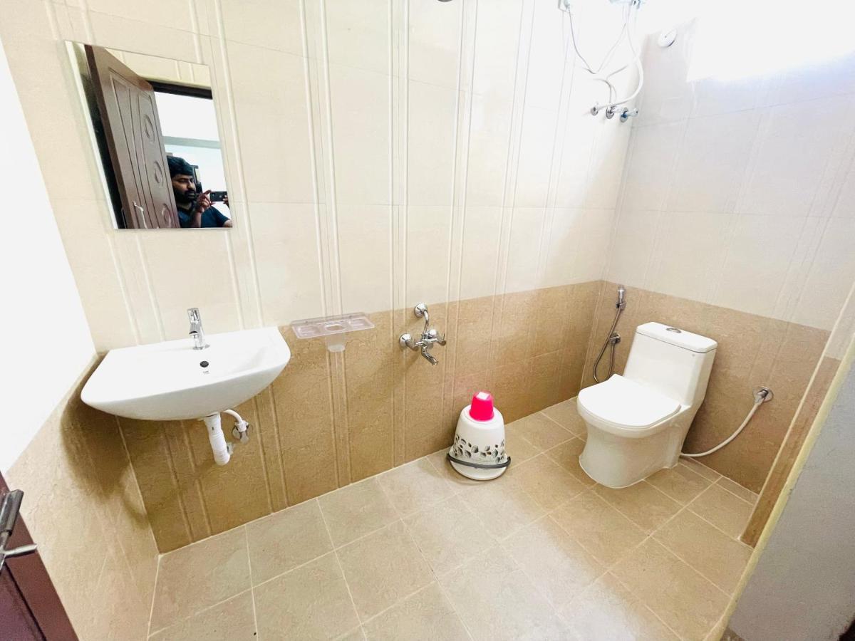 Lsr Service Apartments 蒂鲁帕蒂 外观 照片