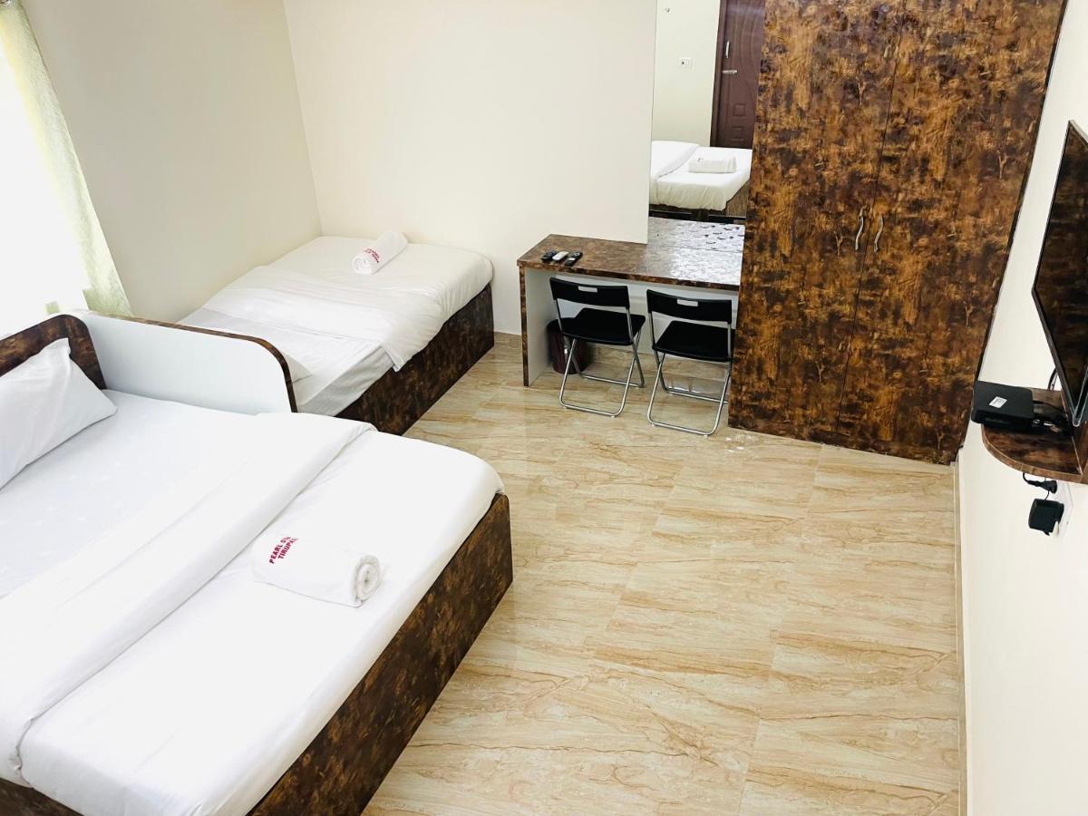 Lsr Service Apartments 蒂鲁帕蒂 外观 照片