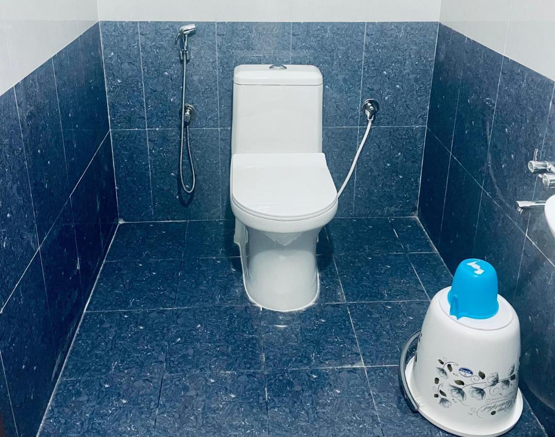 Lsr Service Apartments 蒂鲁帕蒂 外观 照片