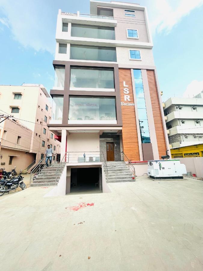 Lsr Service Apartments 蒂鲁帕蒂 外观 照片