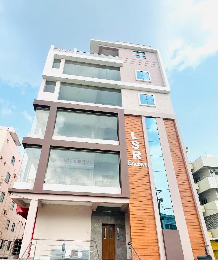 Lsr Service Apartments 蒂鲁帕蒂 外观 照片